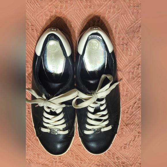Michael's Kors Sneakers - Picture 1 of 5